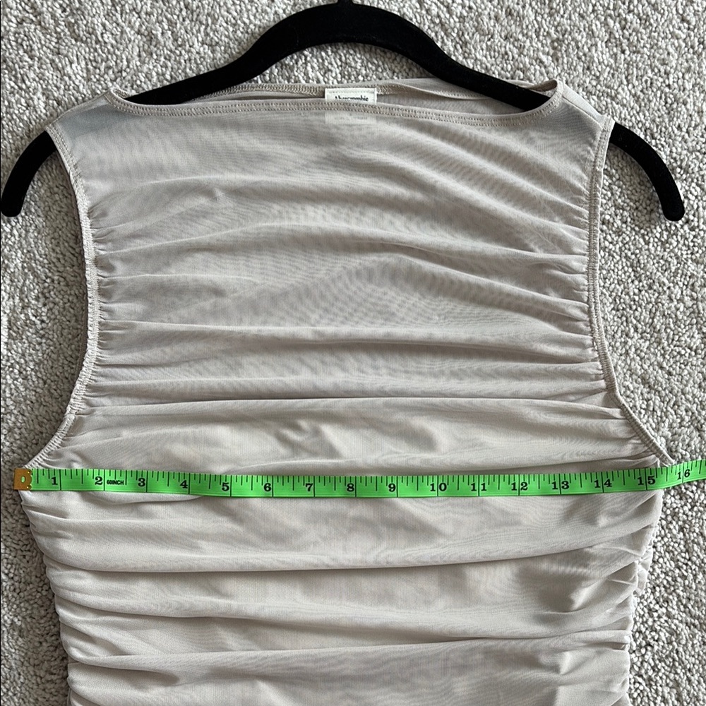 Abercrombie & Fitch taupe Ruched Sleeveless Top - Picture 4 of 11